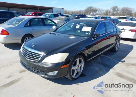 2007 Mercedes-Benz S 550 z USA, uszkodzony, nr VIN WDDNG71X47A075719